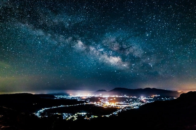 夜景の撮り方｜初心者でも綺麗に撮れるカメラ設定